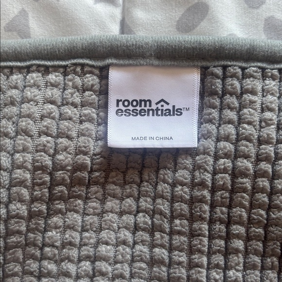 Bath Rug Set - Picture 3 of 7